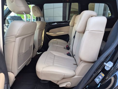 Used 2017 Mercedes-Benz GLS 450 4MATIC image 27
