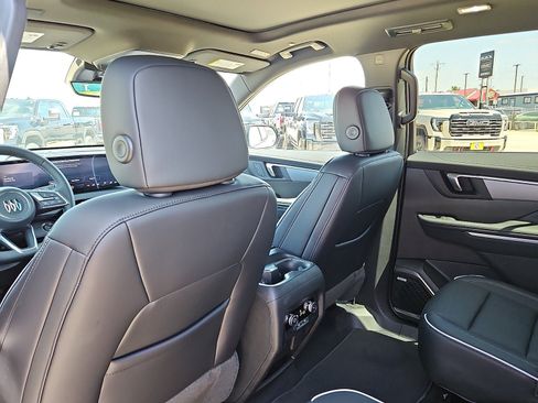 New 2026 Buick Enclave Sport Touring w/ Power Package FWD image 9