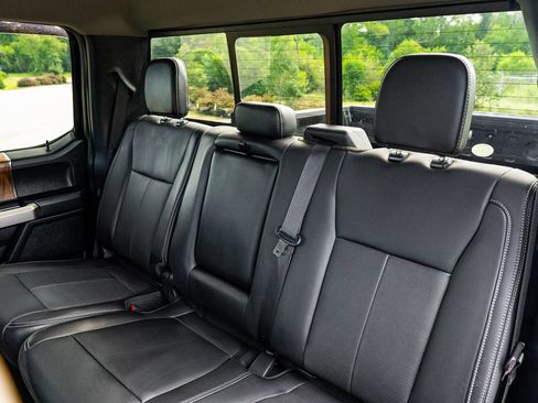 Used 2020 Ford F150 Lariat AWD/4WD image 18