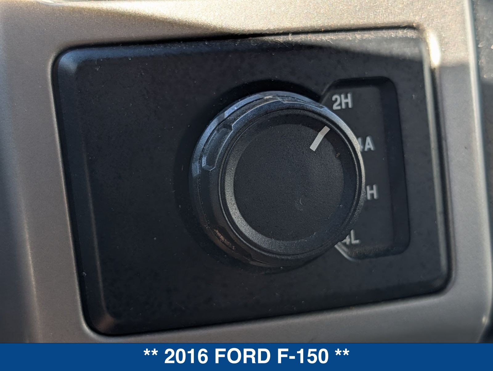 Used 2016 Ford F150 Lariat w/ Equipment Group 502A Luxury AWD/4WD image 32