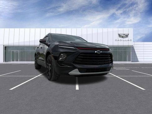 Used 2024 Chevrolet Blazer LT w/ Redline Edition FWD image 8