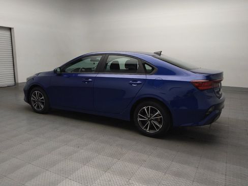 Used 2023 Kia Forte LXS FWD image 3