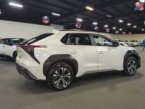 Used 2024 Toyota bZ4X XLE image 4