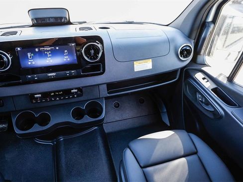New 2025 Mercedes-Benz Sprinter 2500 image 15