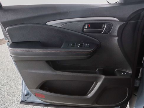 Used 2022 Honda Pilot TrailSport image 23