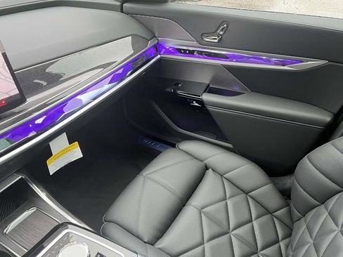 New 2026 BMW 740i xDrive w/ Premium Package AWD/4WD image 17