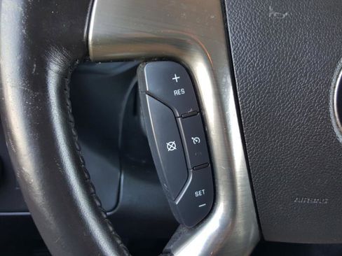 Used 2019 Chevrolet Express 2500 w/ Driver Convenience Package RWD image 22
