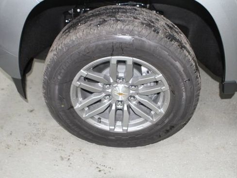 New 2026 Chevrolet Colorado LT w/ LT Convenience Package AWD/4WD image 12