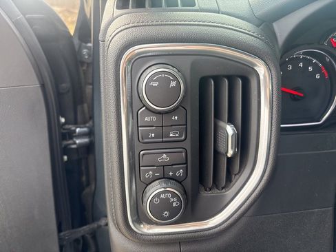 Used 2019 Chevrolet Silverado 1500 LT w/ All-Star Edition AWD/4WD image 4