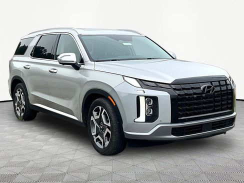 Used 2024 Hyundai Palisade Limited AWD/4WD image 3