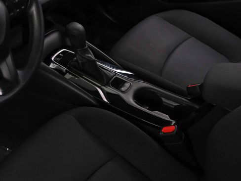 Used 2022 Toyota Corolla LE image 22