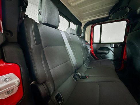 Used 2022 Jeep Gladiator Sport AWD/4WD image 26