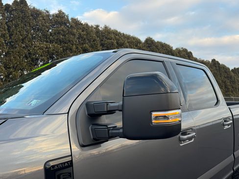 Used 2021 Ford F350 Lariat image 32