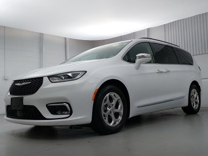 Used 2022 Chrysler Pacifica Limited