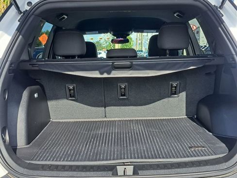 Used 2025 Chevrolet Equinox LT FWD image 23