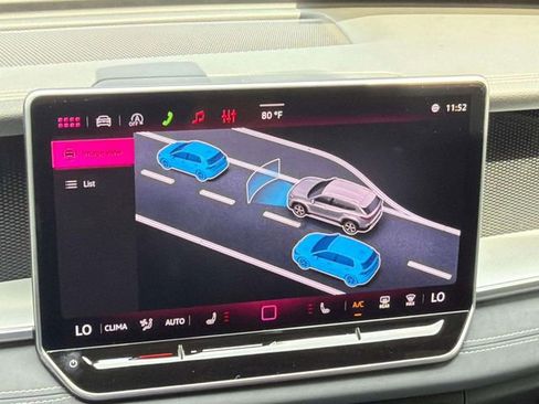New 2026 Volkswagen Tiguan SE R-Line FWD image 18
