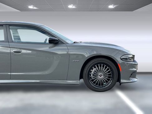 Used 2023 Dodge Charger R/T w/ Plus Group image 32