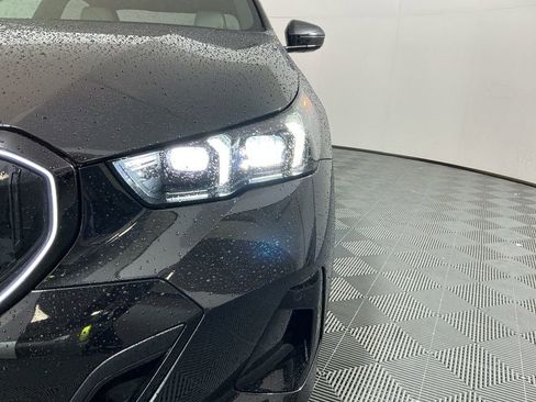 Certified 2025 BMW 530i w/ M Sport Package RWD image 8