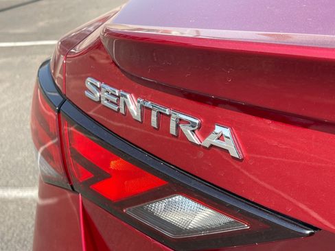 Used 2022 Nissan Sentra SR FWD image 22