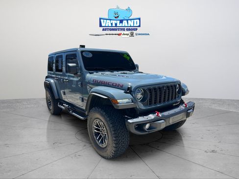 Used 2024 Jeep Wrangler Unlimited Rubicon AWD/4WD image 22