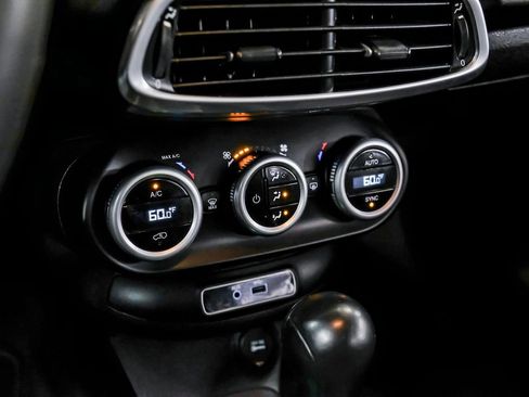 Used 2017 FIAT 500X Trekking image 25