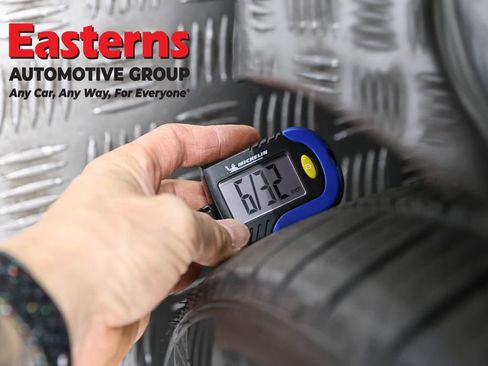 Used 2023 Nissan Sentra SR w/ SR Premium Package image 28