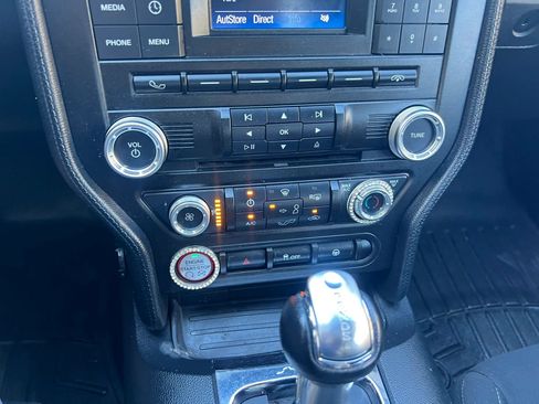 Used 2017 Ford Mustang Coupe RWD image 23