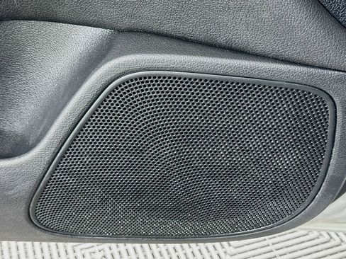 Used 2018 Kia Stinger image 18