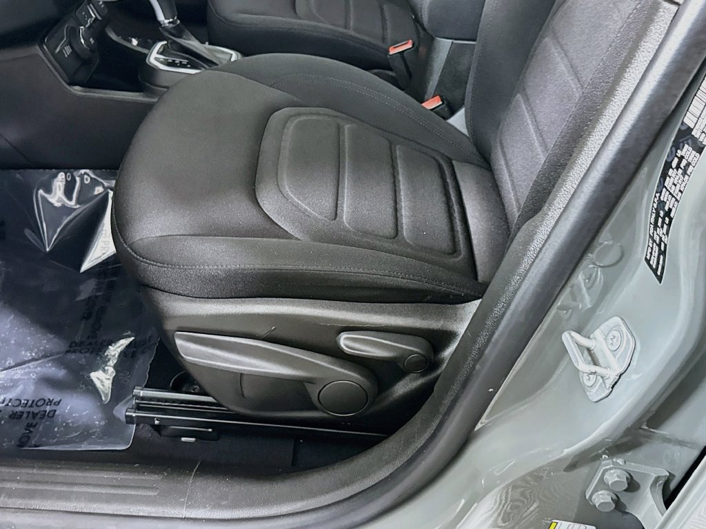 Used 2021 Jeep Renegade Latitude AWD/4WD image 24