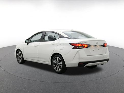 Used 2025 Nissan Versa SV FWD image 7