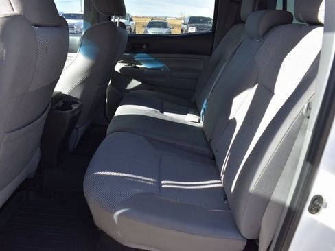 Used 2012 Toyota Tacoma Base image 22