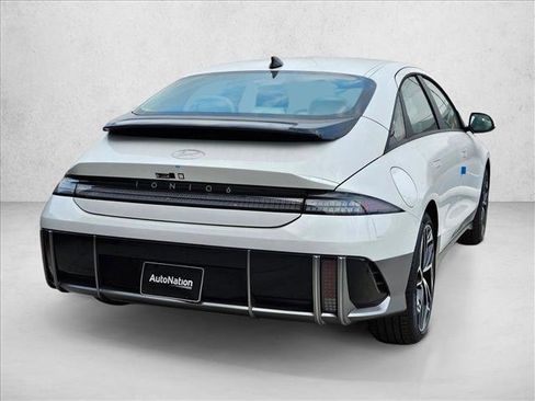 New 2025 Hyundai Ioniq 6 SEL image 2