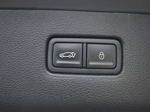 Used 2023 Genesis GV80 3.5T w/ Prestige Package AWD/4WD image 18