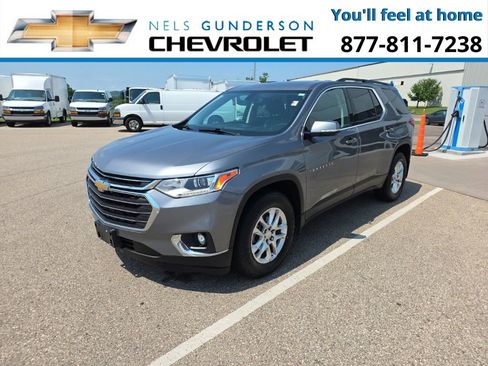 Used 2019 Chevrolet Traverse LT image 3
