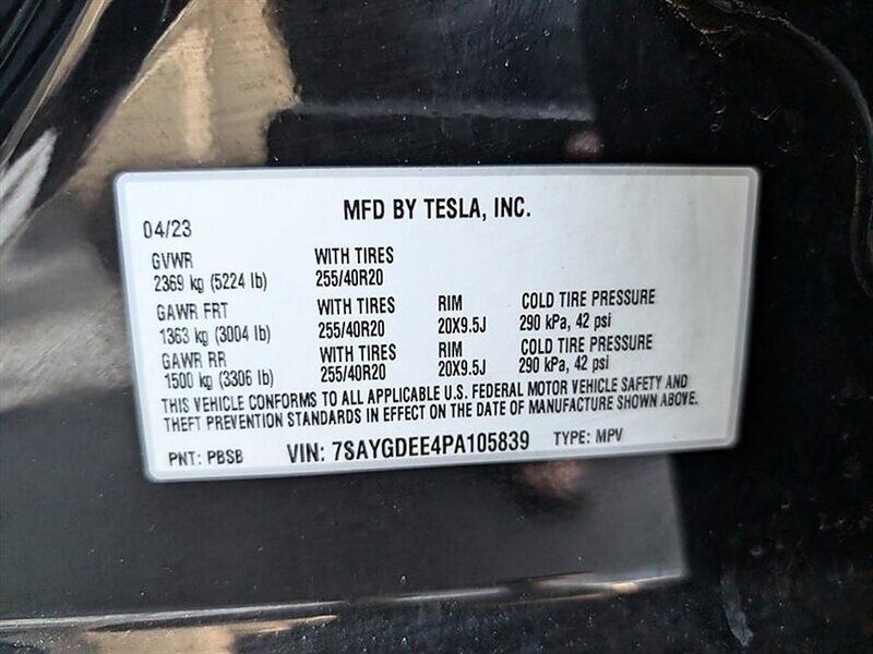 Used 2023 Tesla Model Y Long Range AWD/4WD image 32