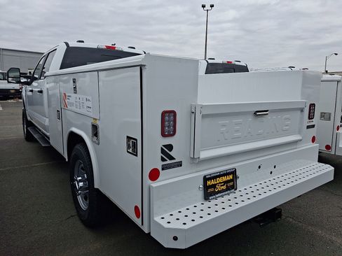 New 2026 Ford F350 XL w/ XL Chrome Package image 4