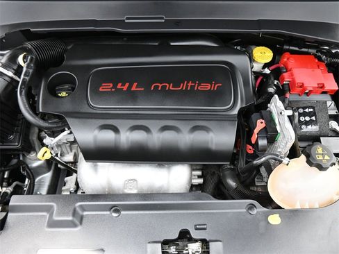 Used 2019 Jeep Compass Latitude w/ Popular Equipment Group image 19