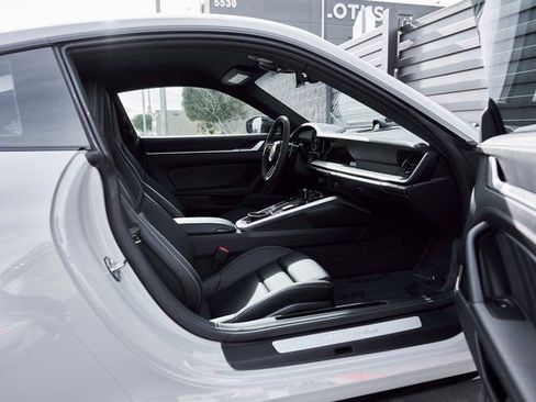 Used 2024 Porsche 911 Turbo image 23