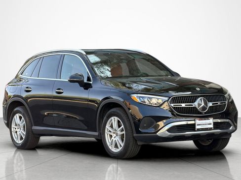 Used 2023 Mercedes-Benz GLC 300 4MATIC image 7