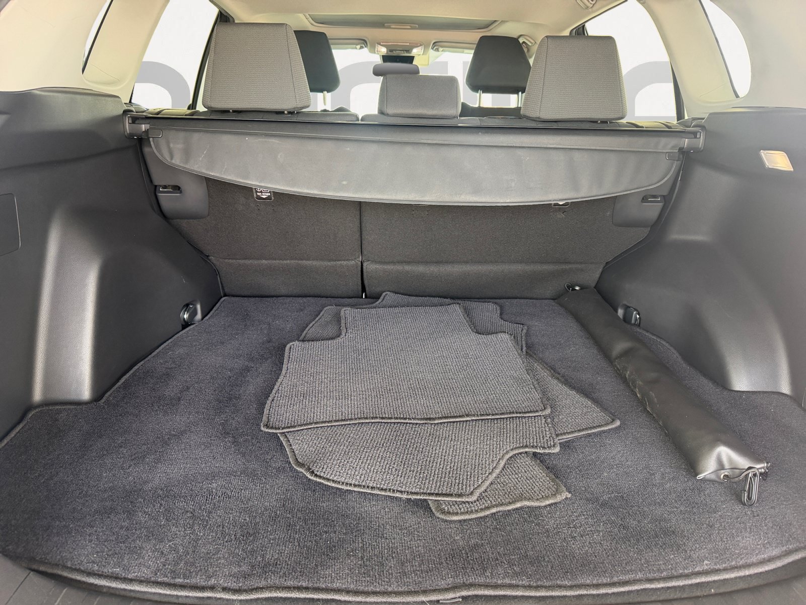 Used 2023 Toyota RAV4 XLE w/ Convenience Package FWD image 10