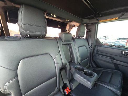 Used 2025 Ford Bronco Big Bend image 16