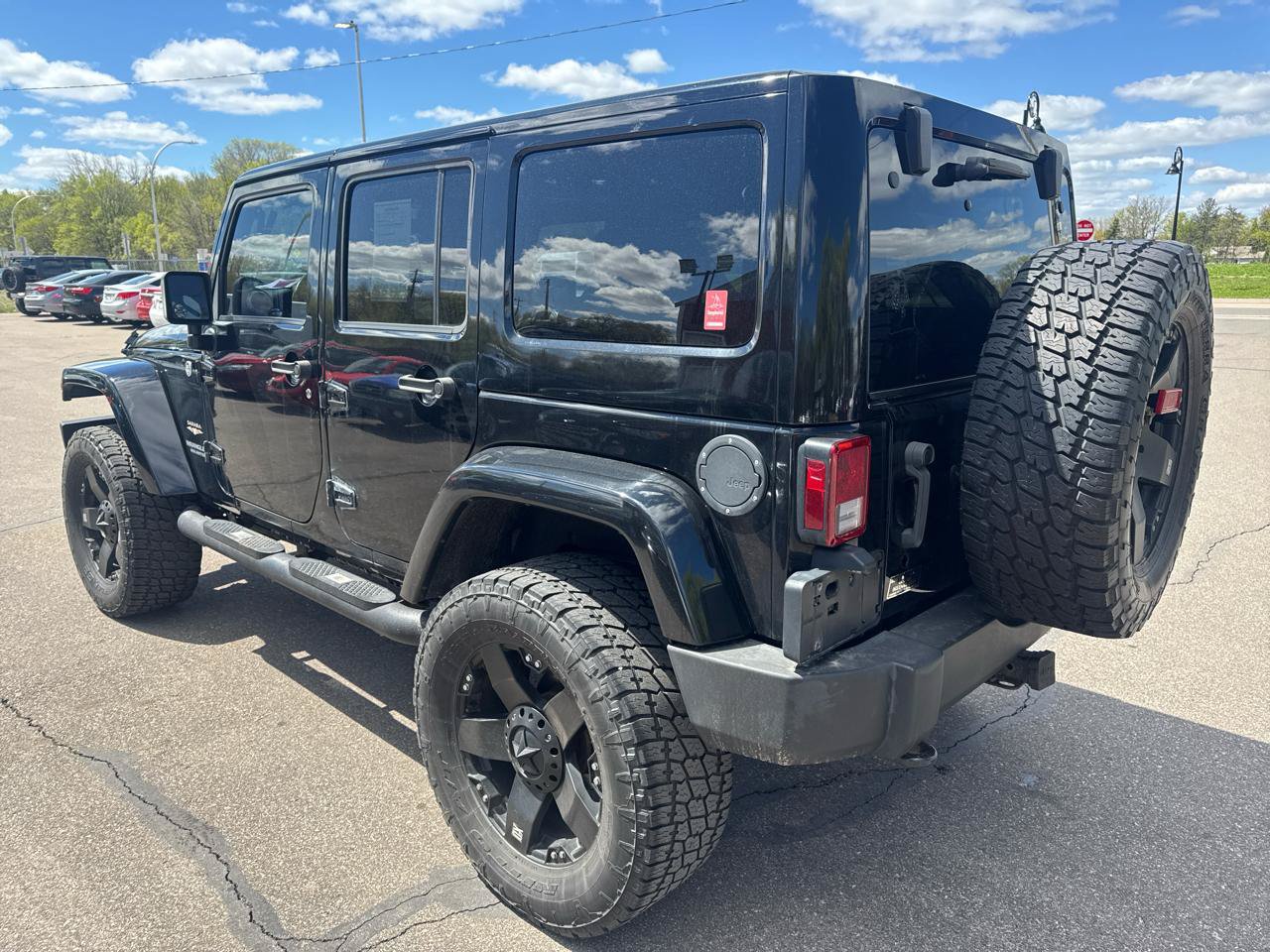 Used 2012 Jeep Wrangler Unlimited Sahara w/ Connectivity Group AWD/4WD image 7