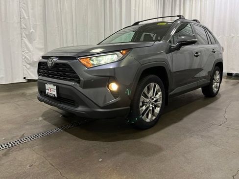 Used 2021 Toyota RAV4 XLE Premium AWD/4WD image 25