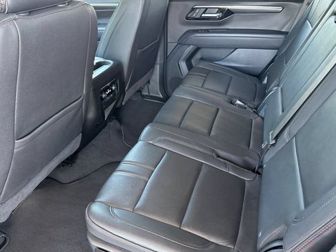 Used 2025 Chevrolet Tahoe RST AWD/4WD image 6