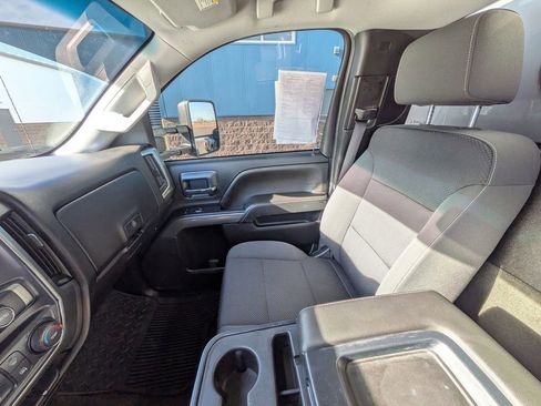 Used 2018 Chevrolet Silverado 3500 LT image 26