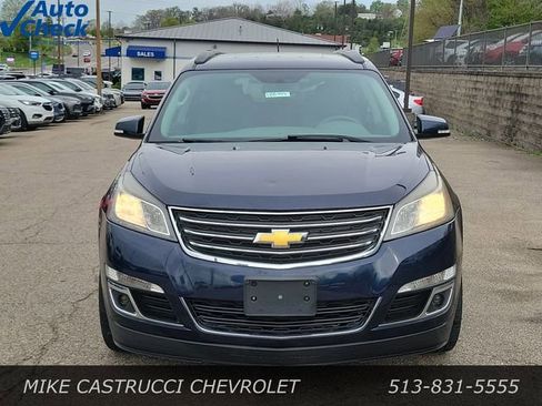 Used 2015 Chevrolet Traverse LT w/ Style and Technology Package FWD image 8