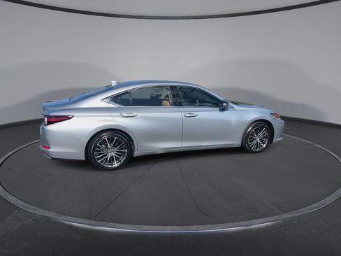Used 2025 Lexus ES 350 w/ Premium Package image 9