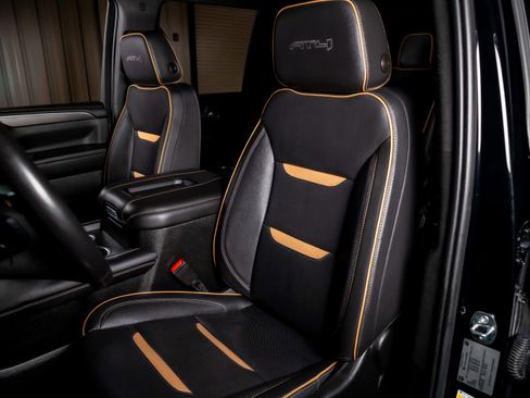 Used 2022 GMC Yukon AT4 w/ Max Trailering Package image 4