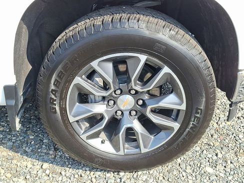 Used 2025 Chevrolet Silverado 1500 LT image 34