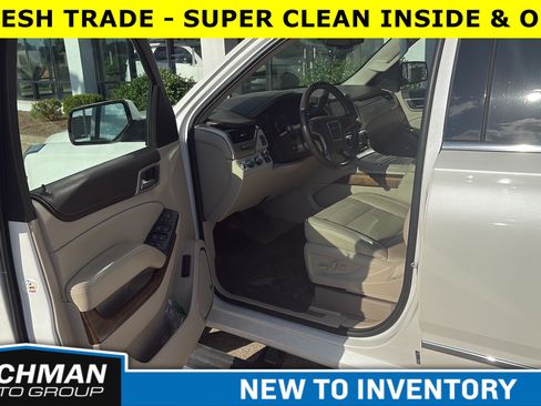 Used 2019 GMC Yukon Denali w/ Denali Ultimate Package AWD/4WD image 10